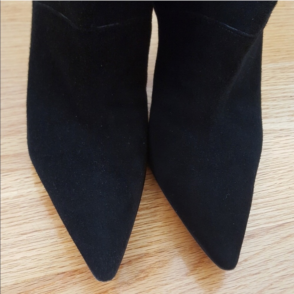 Manolo Blahnik booties suede - Picture 3 of 5